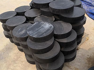 宣化区板式橡胶支座由若干层橡胶片与薄钢板经加压硫化